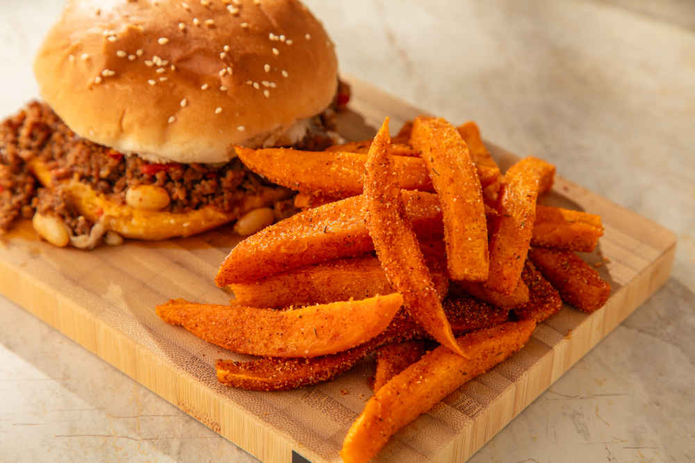 Baharatli tatli patates kizartmasi t