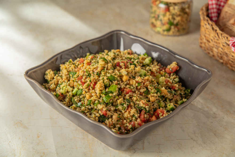 Bulgurlu yaz salatasi t