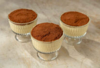 Kakaolu biskuvili irmik tatlisi t