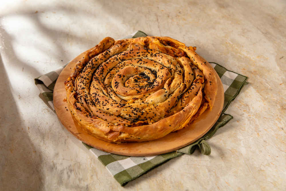 Patatesli acma borek t