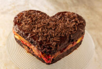 Renkli katli pasta t