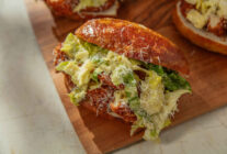 Sezar tavuklu sandvic t