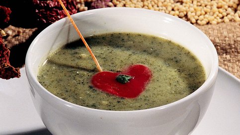 483x272 isirgan corbasi nasil yapilir isirgan corbasi tarifi