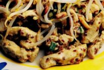 483x272 tahinli tavuk salatasi