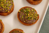 Cikolatal fistikli cruffin i