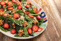 Cilekli ispanak salatasi i