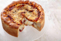 Deep dish pizza t