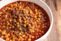 Incikli nohut yemegi