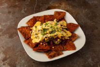 Lavastan peynirli nachos i6