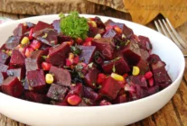 Sirkeli pancar salatasi resimli yemek tarifi(11)