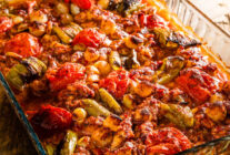 Tavuklu tepsi kebabi