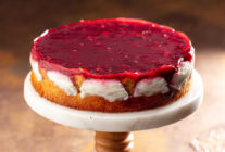 Visneli muhallebili pasta t